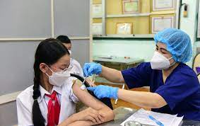 Tỷ lệ tiêm vắc xin phòng Covid-19 mũi 3 cho trẻ từ 12 đến 17 tuổi ở Kim Thành đạt cao